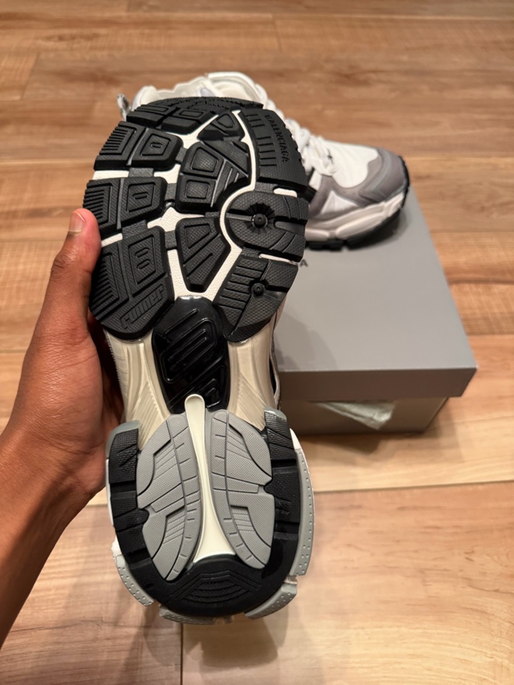 Balenciaga Chunky Runner Sneakers in White, Gray & Black - Picture 3 of 3